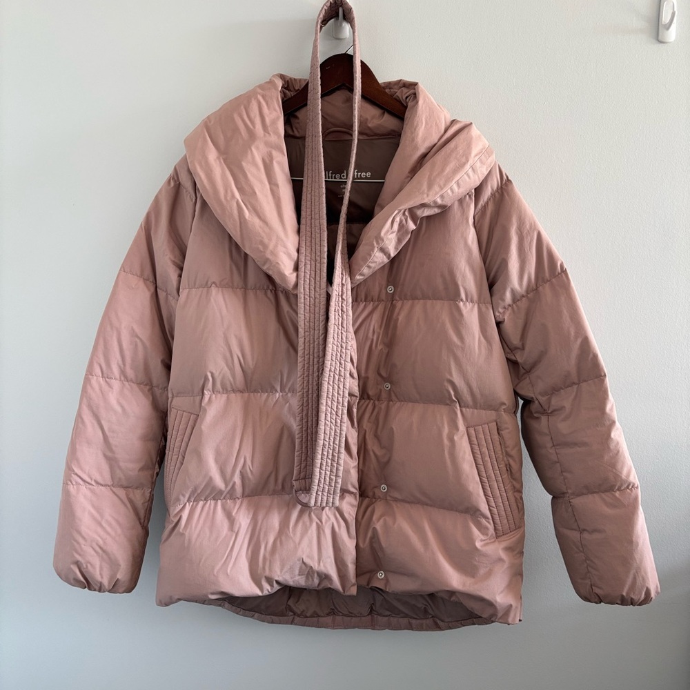 Wilfred Free | Dusty Pink Belted Puffer Coat